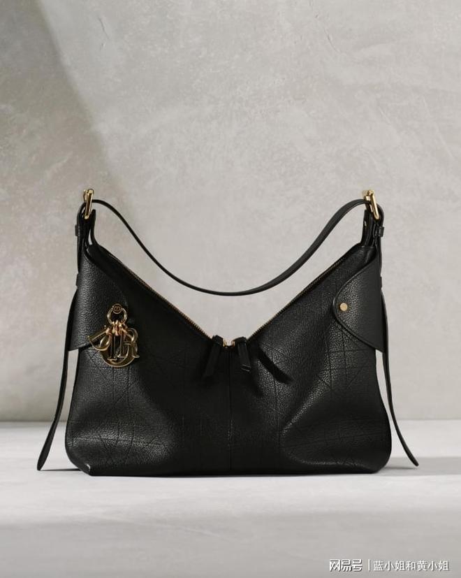 迪奥全新VOYAGE手袋 秋日随行的优雅单品